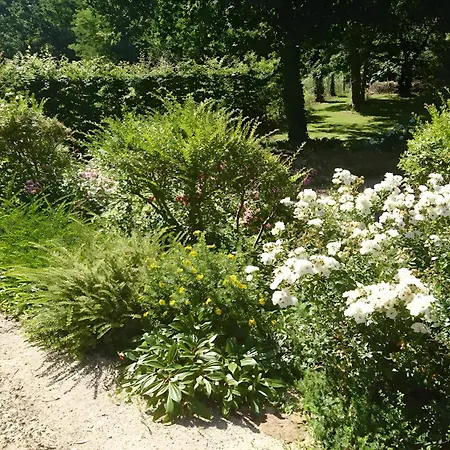 Le Pigeonnier De La Lamoure 住宿加早餐酒店