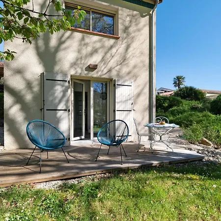 Le Pigeonnier De La Lamoure Bed & Breakfast Villaudric